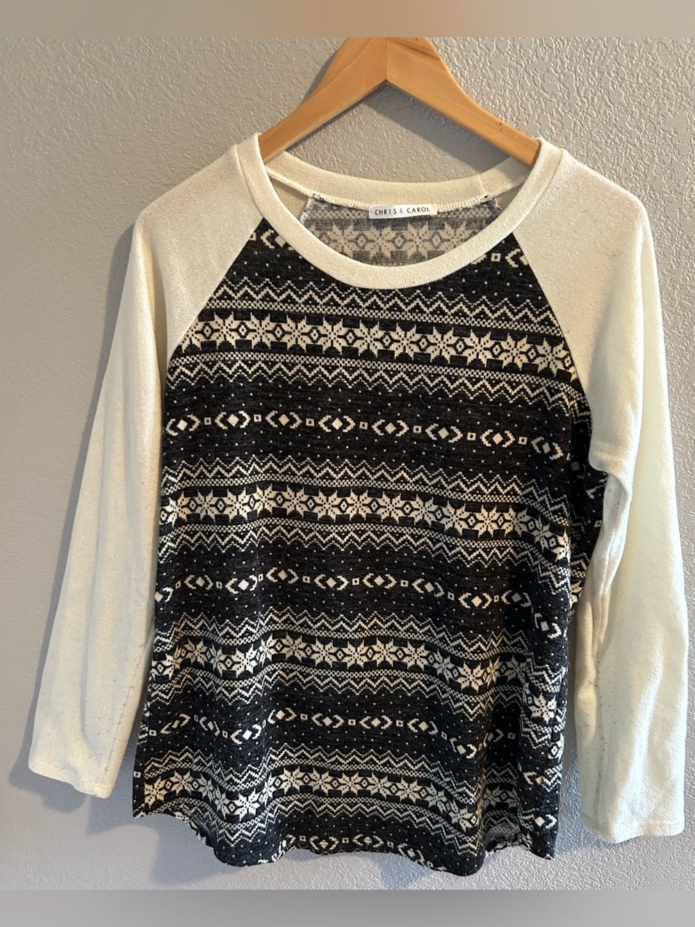 Chris & Carol Black and Cream Geometric Raglan Sweater